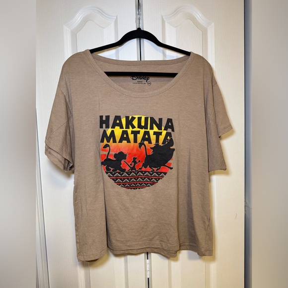 Disney - Hakuna Matata Lion King Cartoon Shirt Short Sleeve Graphic Tee Size XL - Picture 2 of 5